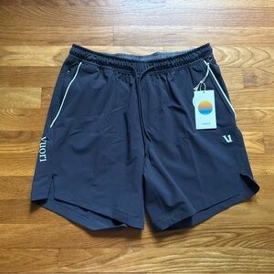 Vuori Crosscourt 7” Shorts Men’s Small Black